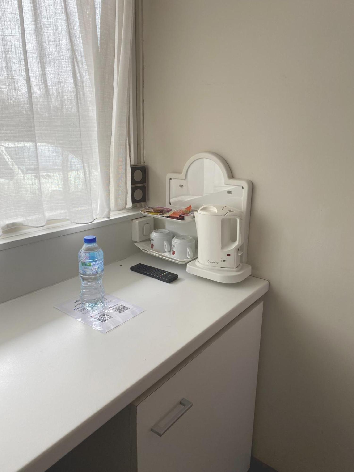 Brit Hotel Confort Nancy Люневіль Номер фото